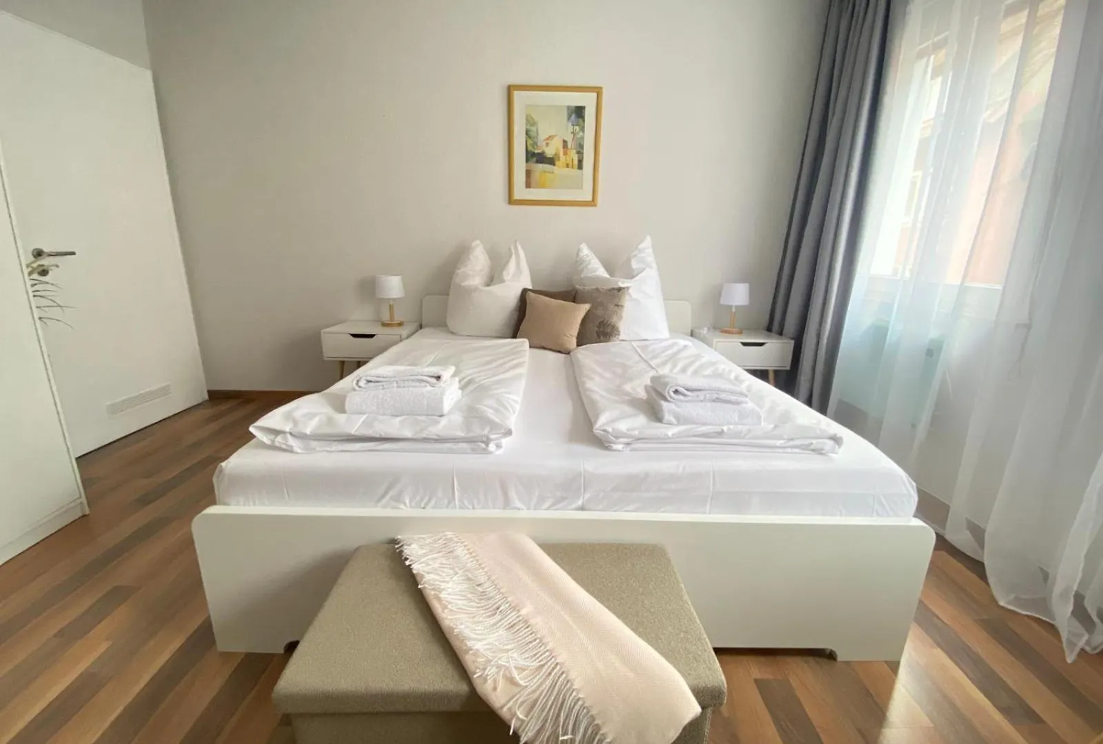 Charmante 2 Zimmer Wohnung In Nuernbergs Altstadt 0*, Nürnberg Almanya